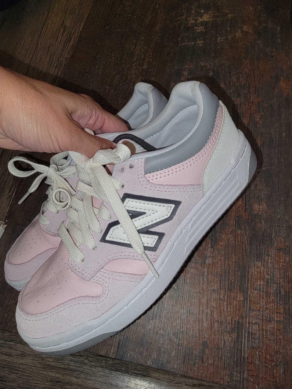 New Balance Women's 480 Low-Top Sneakers in Light Pink - Picture 2 of 7